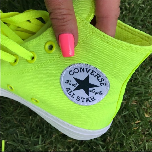 NEW 🎾 WOMENS CONVERSE ALLSTAR II • VOLT - Picture 4 of 8